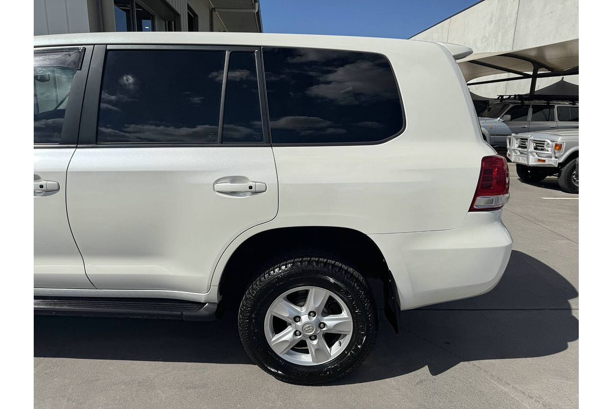 2009 Toyota Landcruiser Sahara VDJ200R
