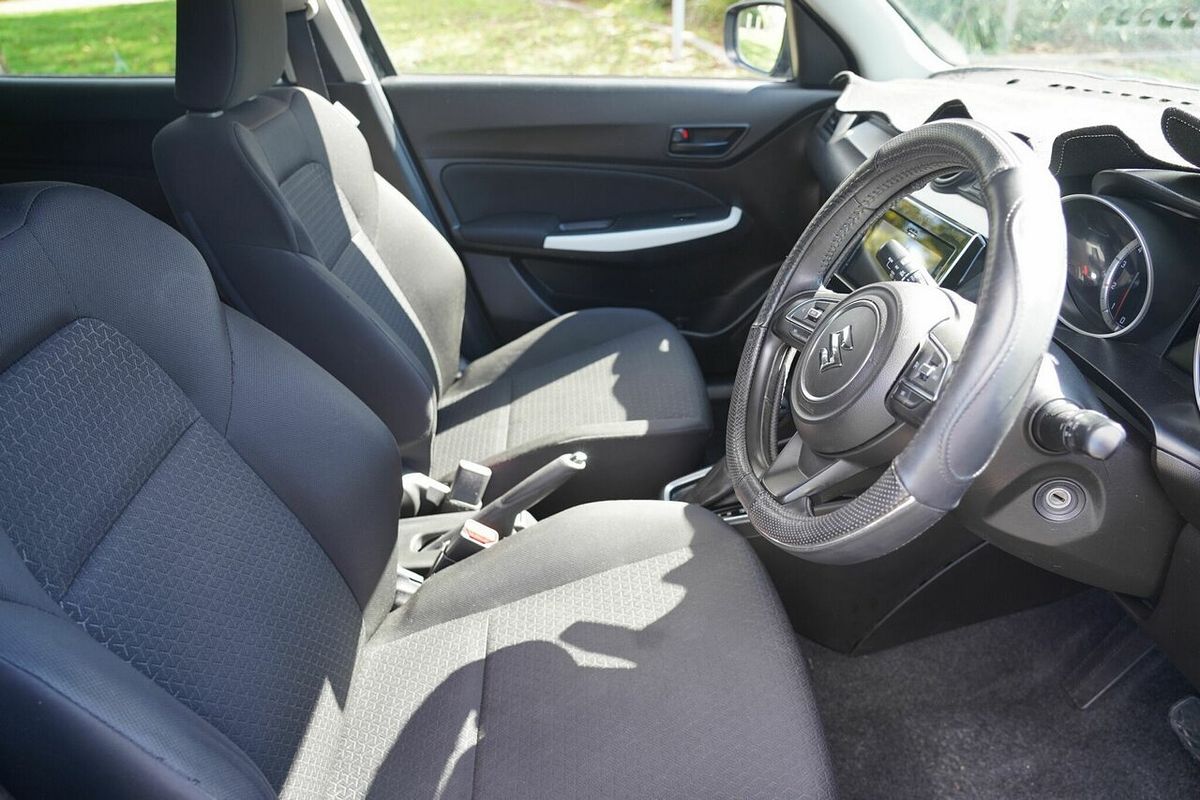 2017 Suzuki Swift GL Navigator AL