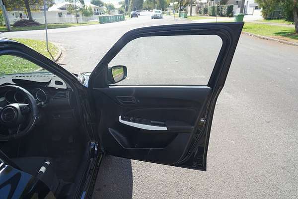 2017 Suzuki Swift GL Navigator AL