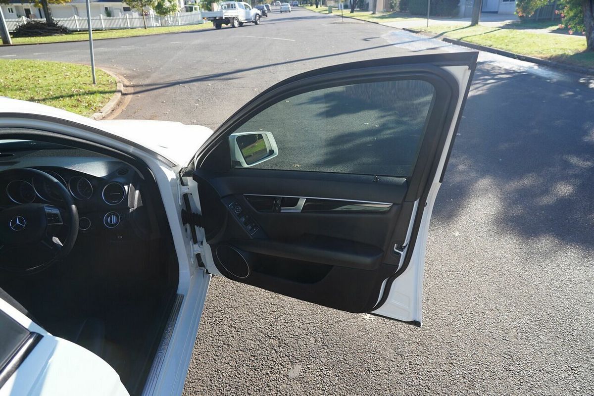 2012 Mercedes-Benz C200 BE W204 MY12