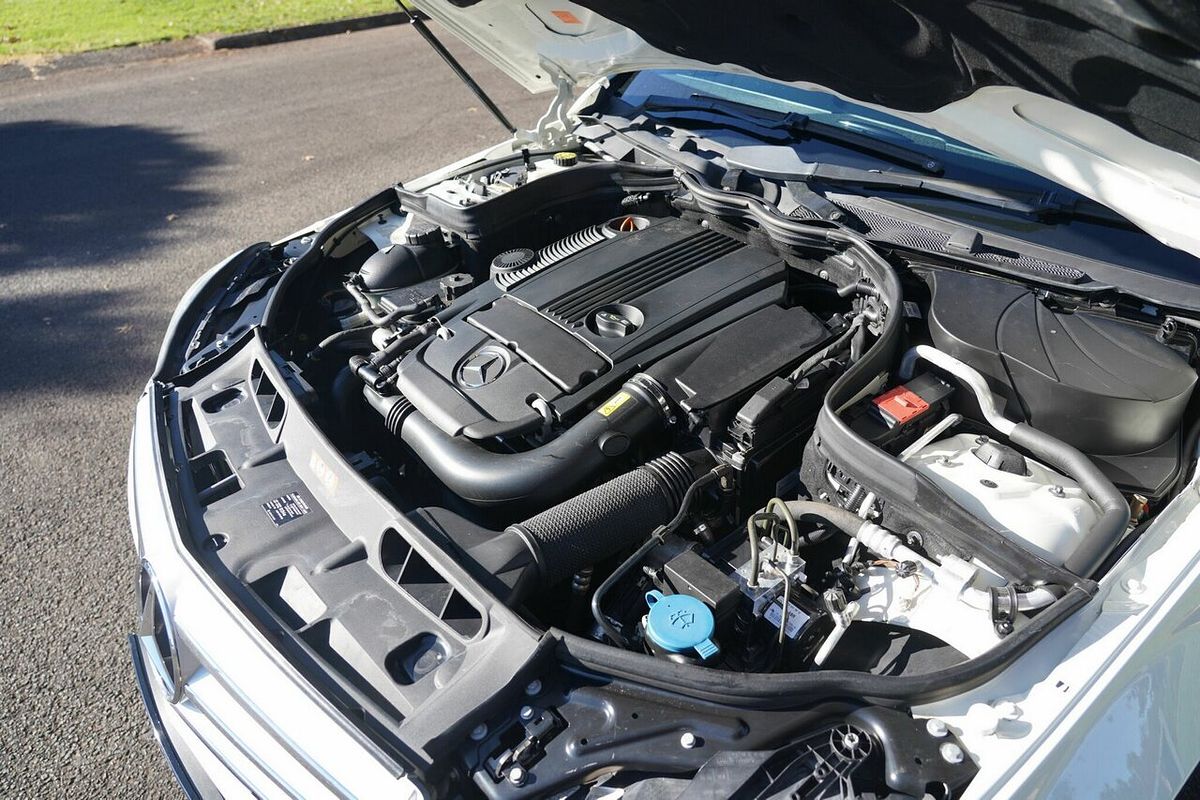 2012 Mercedes-Benz C200 BE W204 MY12