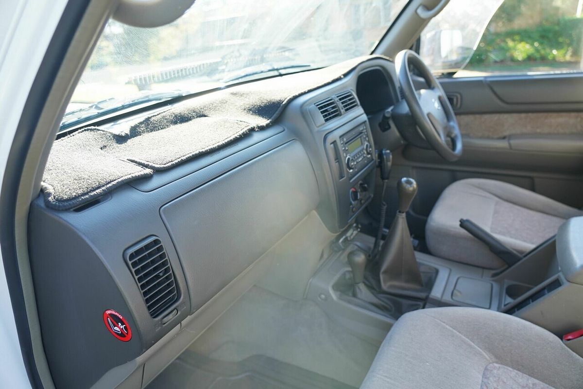 2012 Nissan Patrol ST (4x4) MY11 Upgrade