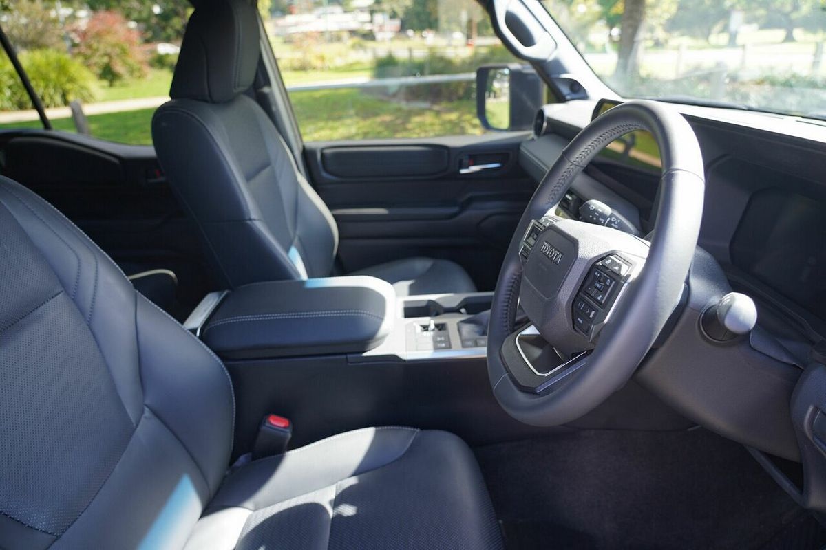 2024 Toyota Landcruiser Prado VX GDJ251R