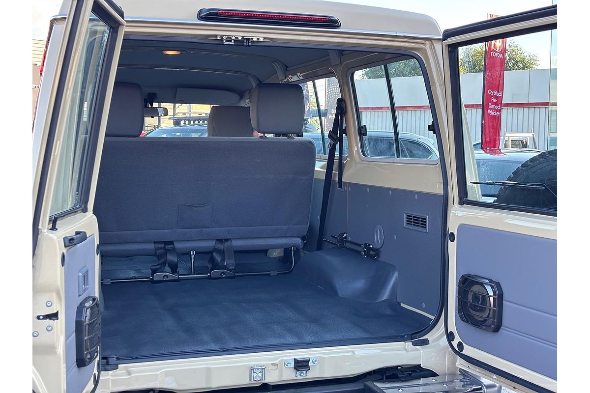 2023 Toyota Landcruiser GXL Troopcarrier VDJ78R