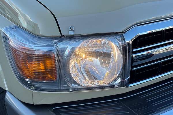 2023 Toyota Landcruiser GXL Troopcarrier VDJ78R