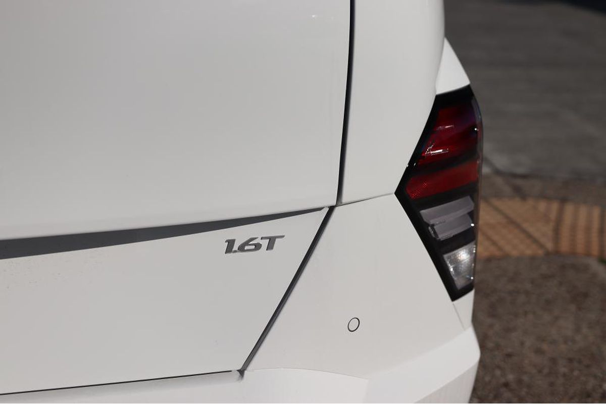 2025 Hyundai Kona Premium N Line SX2.V2
