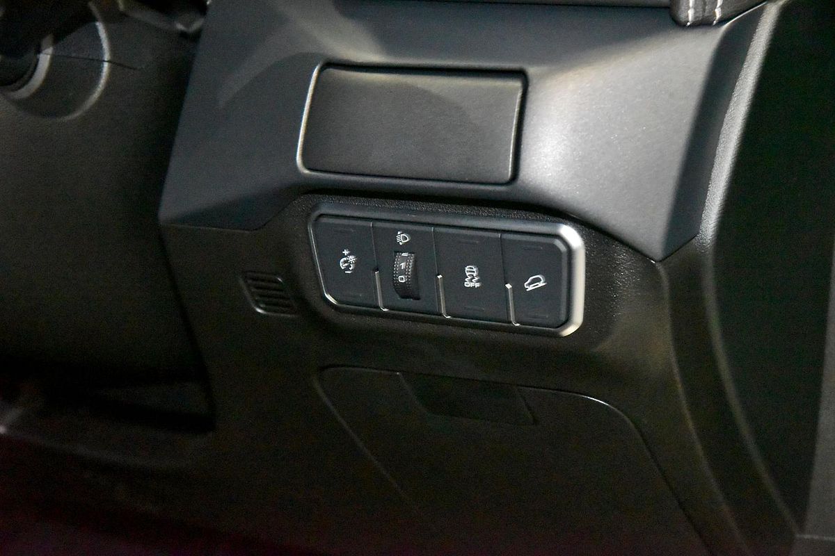 2024 GWM Tank 300 Lux P01