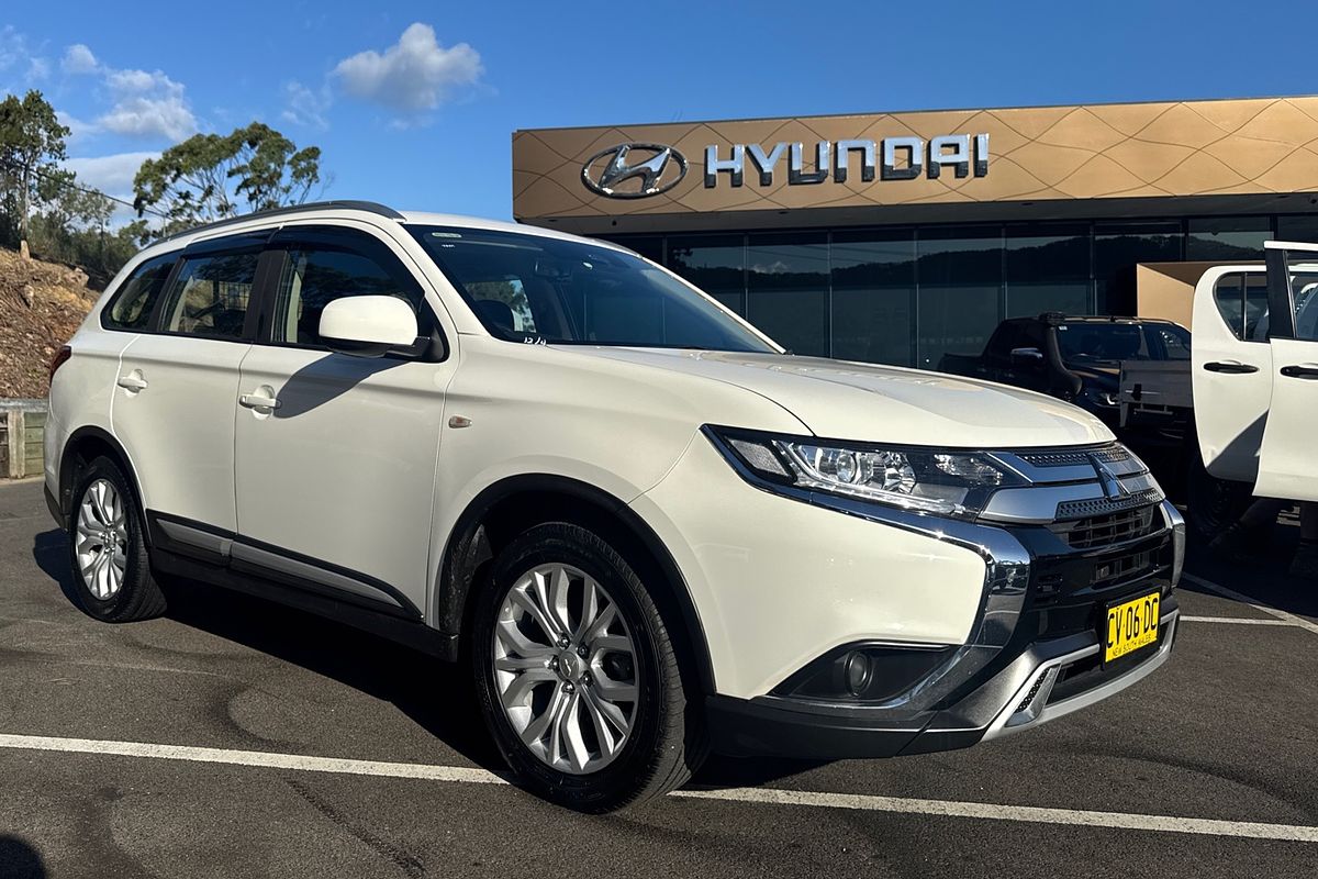 2019 Mitsubishi Outlander ES ADAS ZL