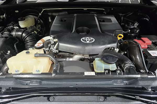 2023 Toyota Hilux SR5 GUN126R 4X4