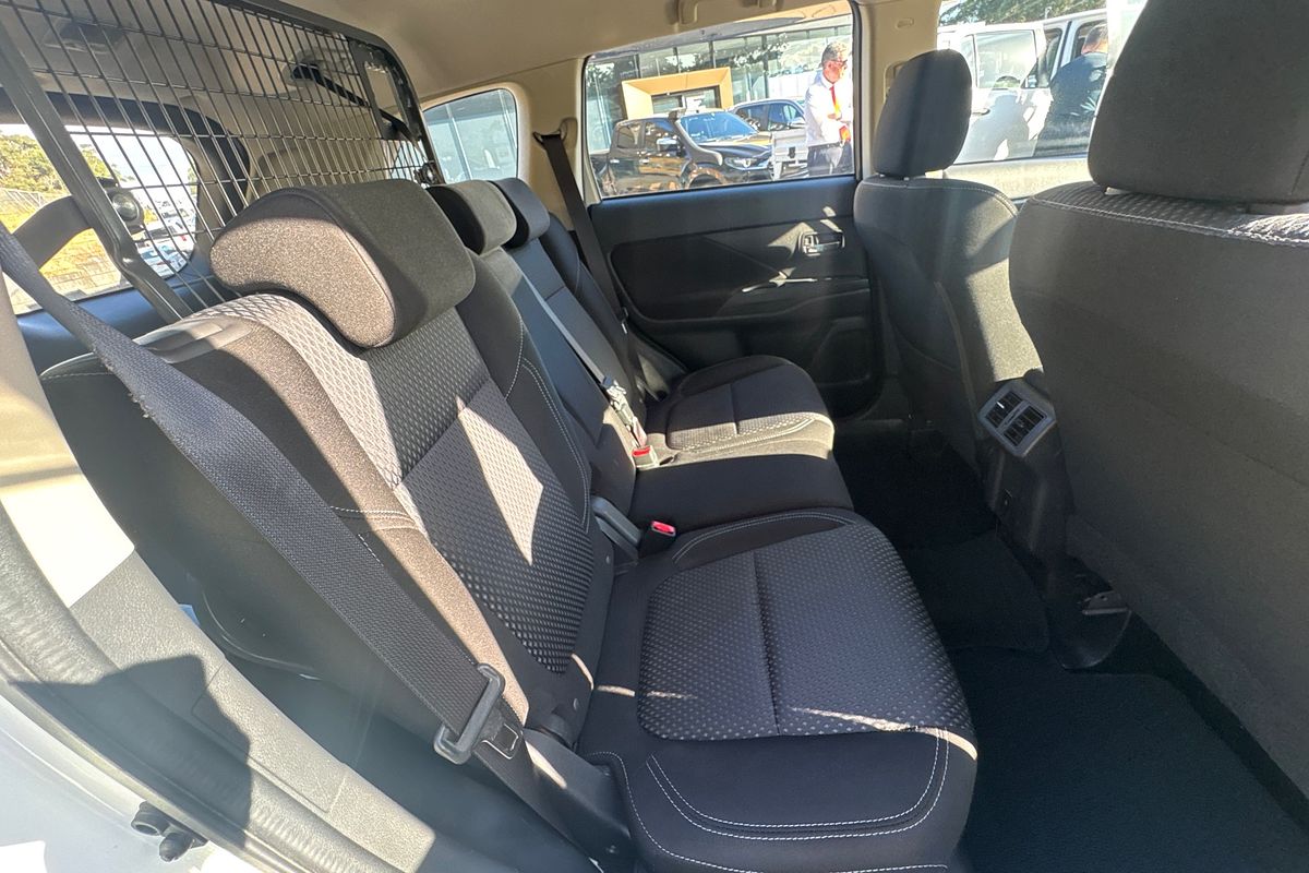 2019 Mitsubishi Outlander ES ADAS ZL