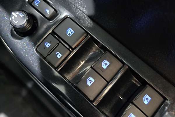 2023 Toyota Hilux SR5 GUN126R 4X4