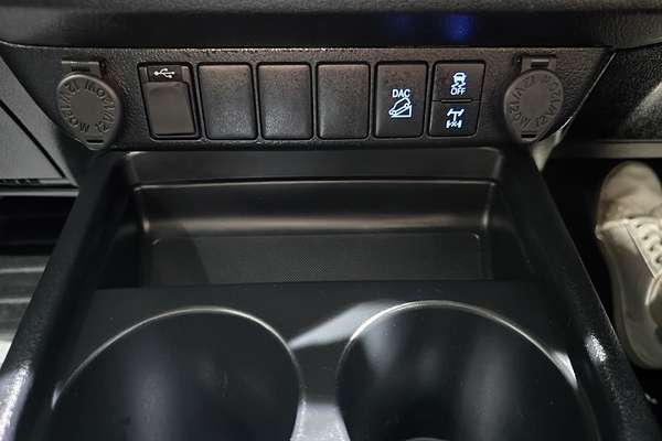2023 Toyota Hilux SR5 GUN126R 4X4