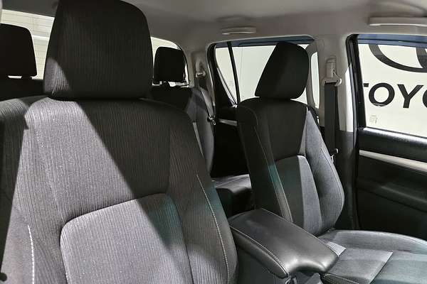 2023 Toyota Hilux SR5 GUN126R 4X4