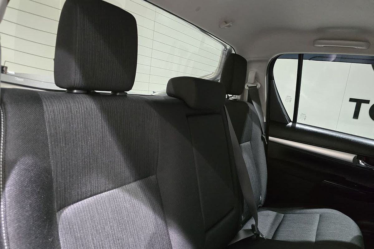 2023 Toyota Hilux SR5 GUN126R 4X4