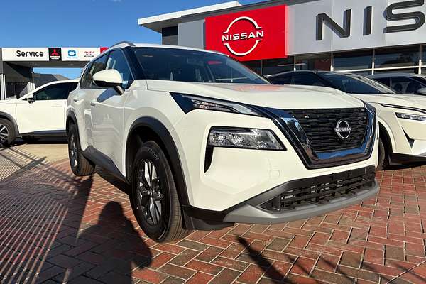 2025 Nissan X-TRAIL ST T33