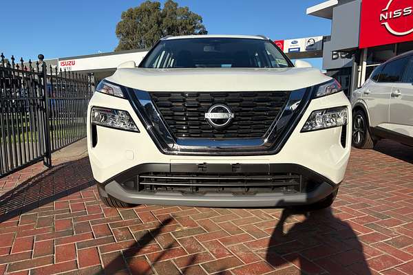 2025 Nissan X-TRAIL ST T33