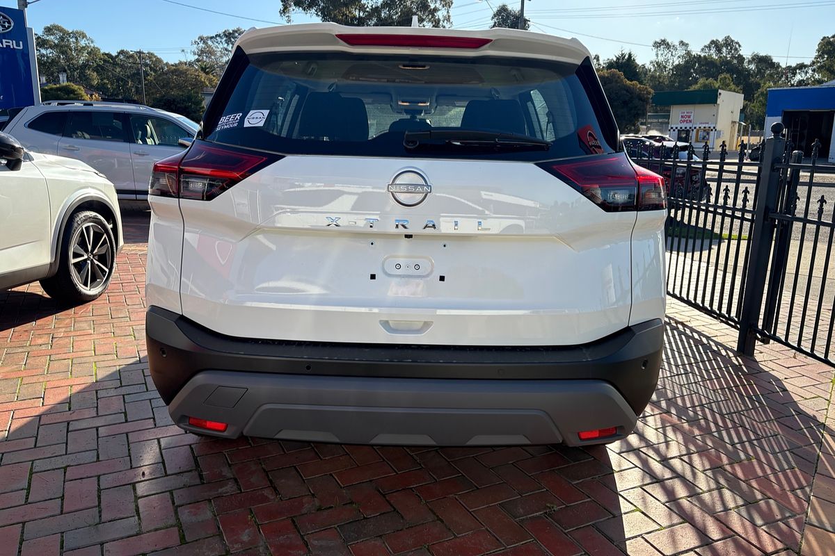 2025 Nissan X-TRAIL ST T33