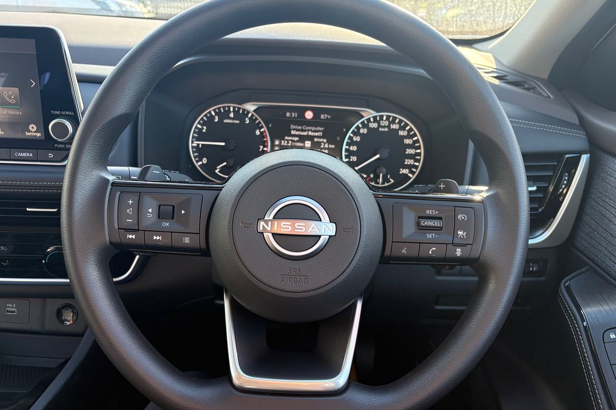 2025 Nissan X-TRAIL ST T33