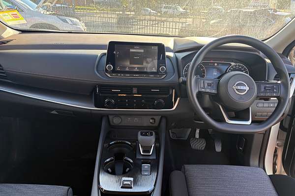 2025 Nissan X-TRAIL ST T33