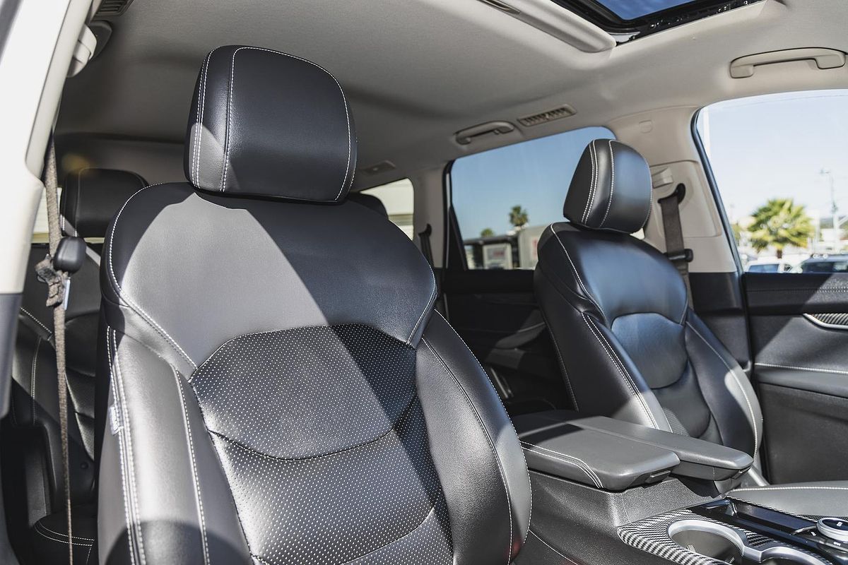 2022 LDV D90 Executive SV9A