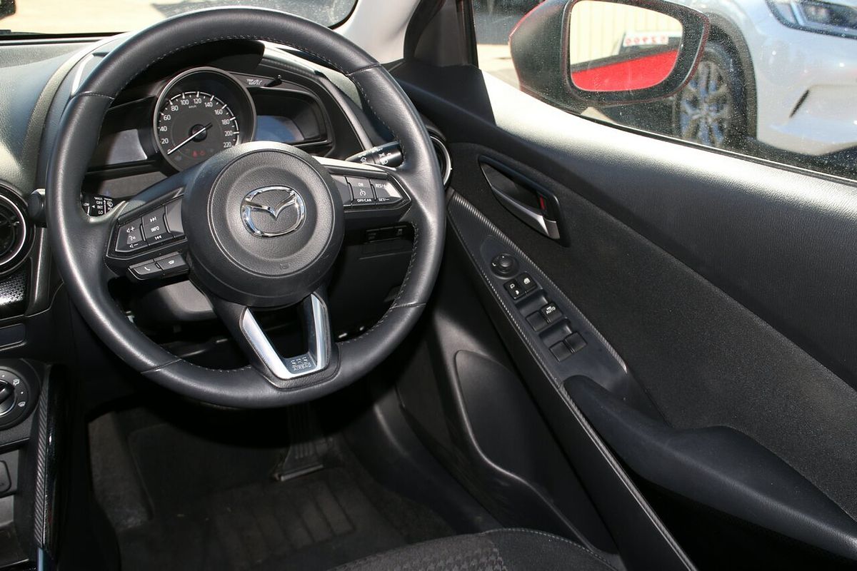 2017 Mazda 2 Maxx DJ Series