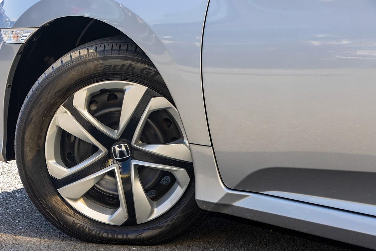 2016 Honda Civic VTi 9th Gen Ser II