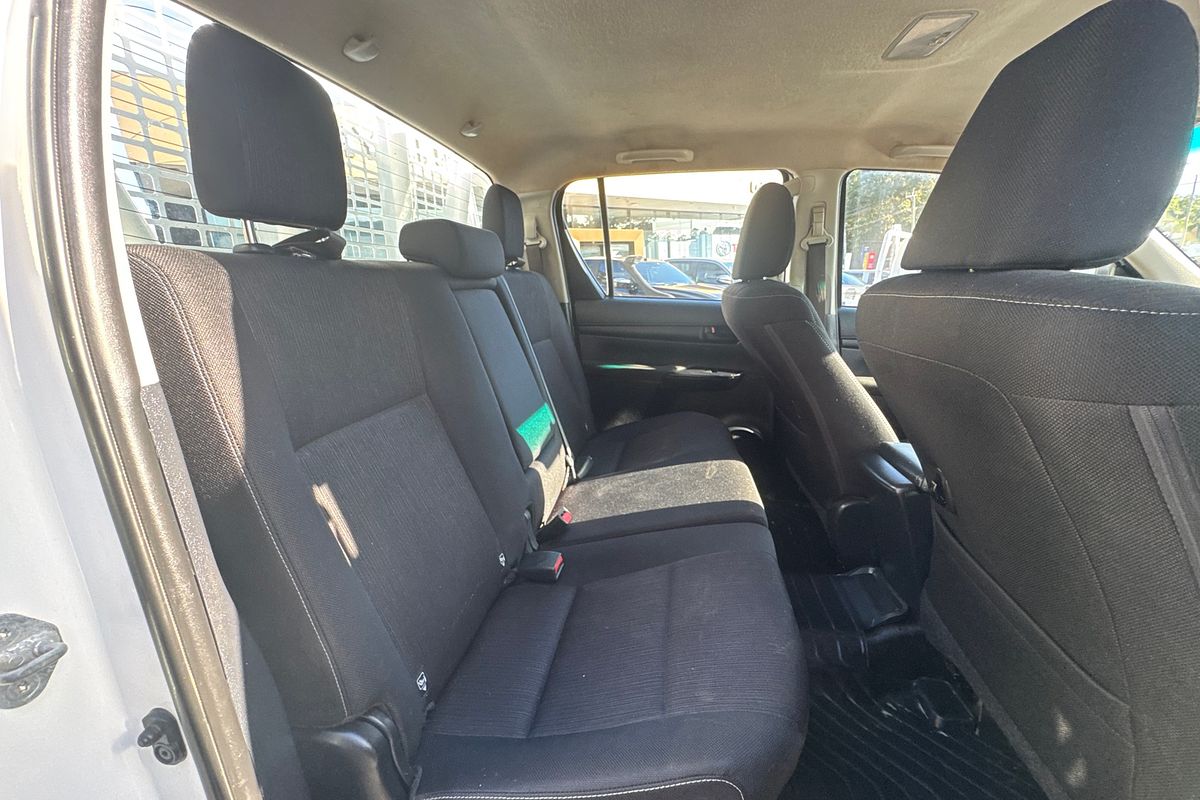 2020 Toyota Hilux SR GUN126R 4X4
