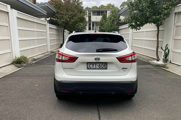 2015 Nissan QASHQAI Ti J11