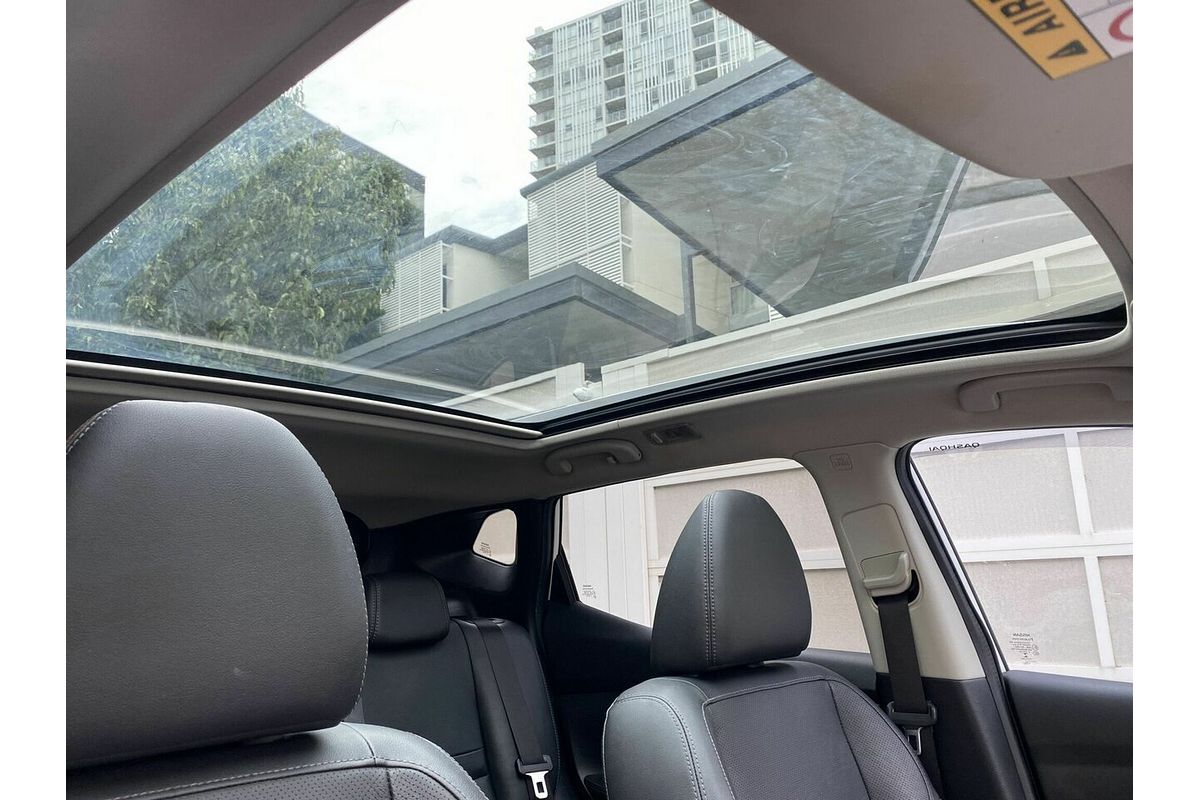 2015 Nissan QASHQAI Ti J11