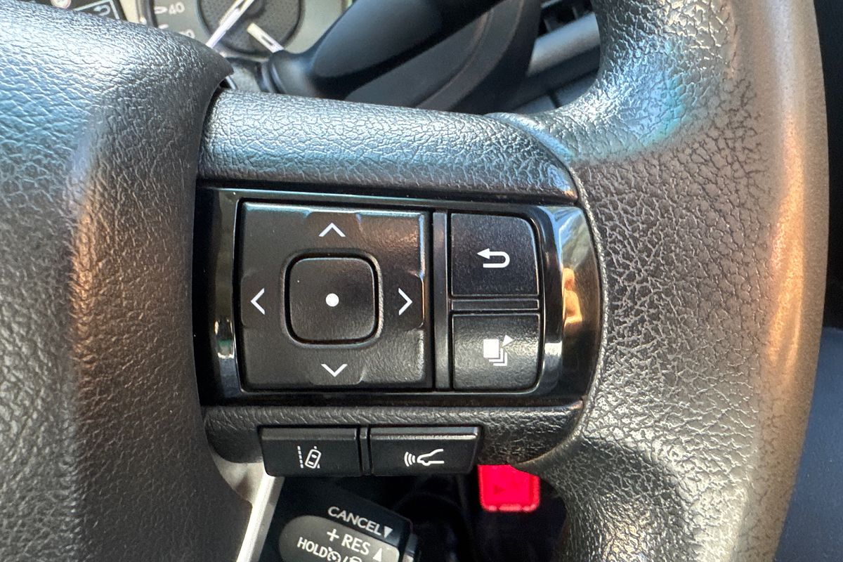 2020 Toyota Hilux SR GUN126R 4X4