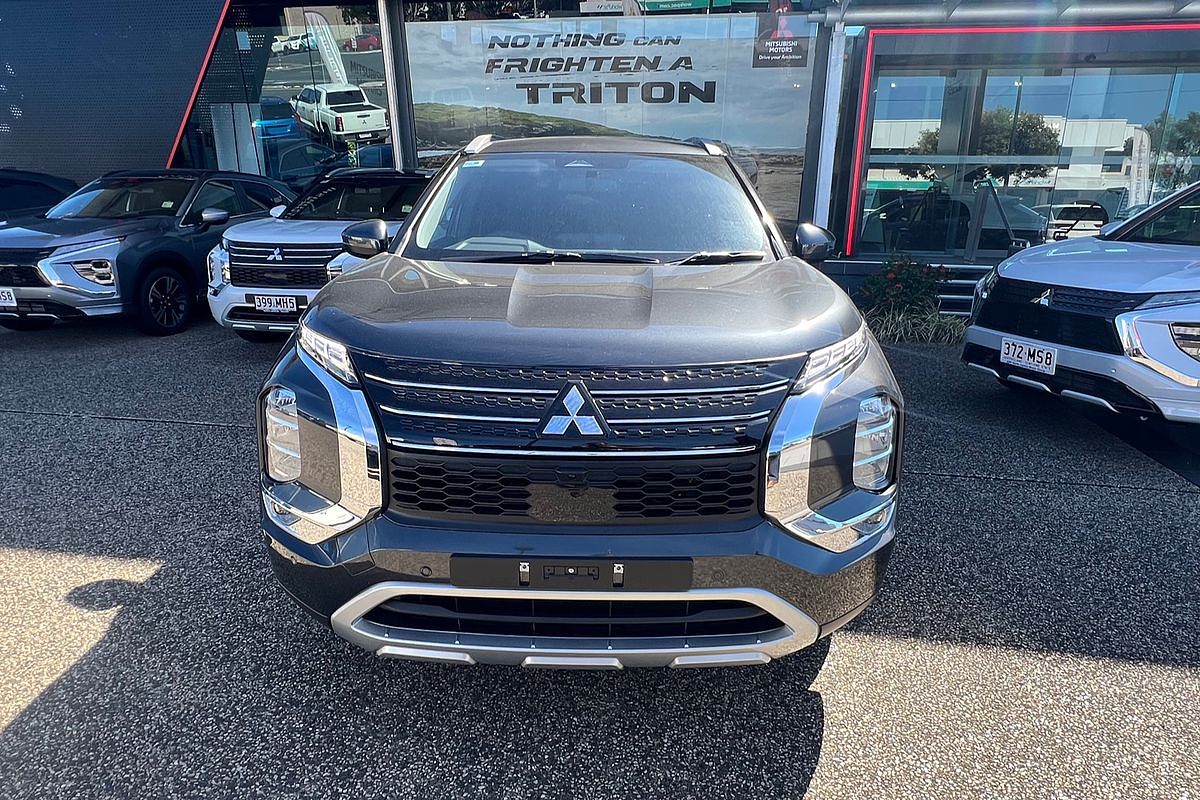 2024 Mitsubishi Outlander LS ZM
