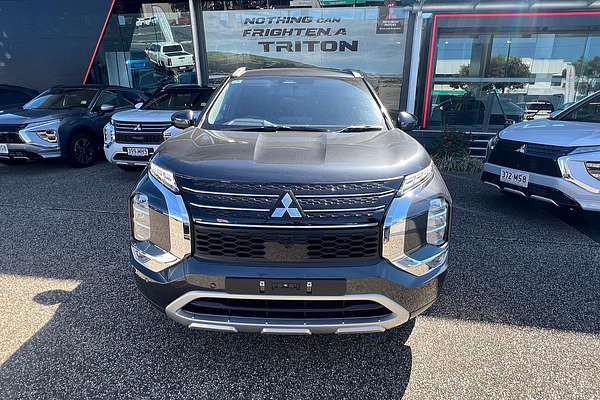 2024 Mitsubishi Outlander LS ZM