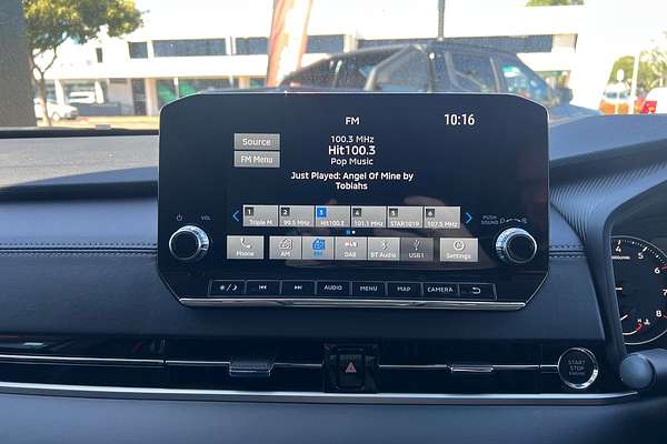 2024 Mitsubishi Outlander LS ZM