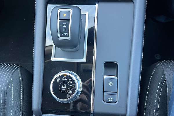 2024 Mitsubishi Outlander LS ZM
