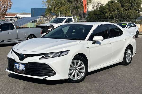 2018 Toyota Camry Ascent AXVH71R