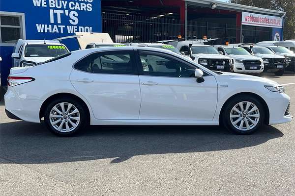 2018 Toyota Camry Ascent AXVH71R