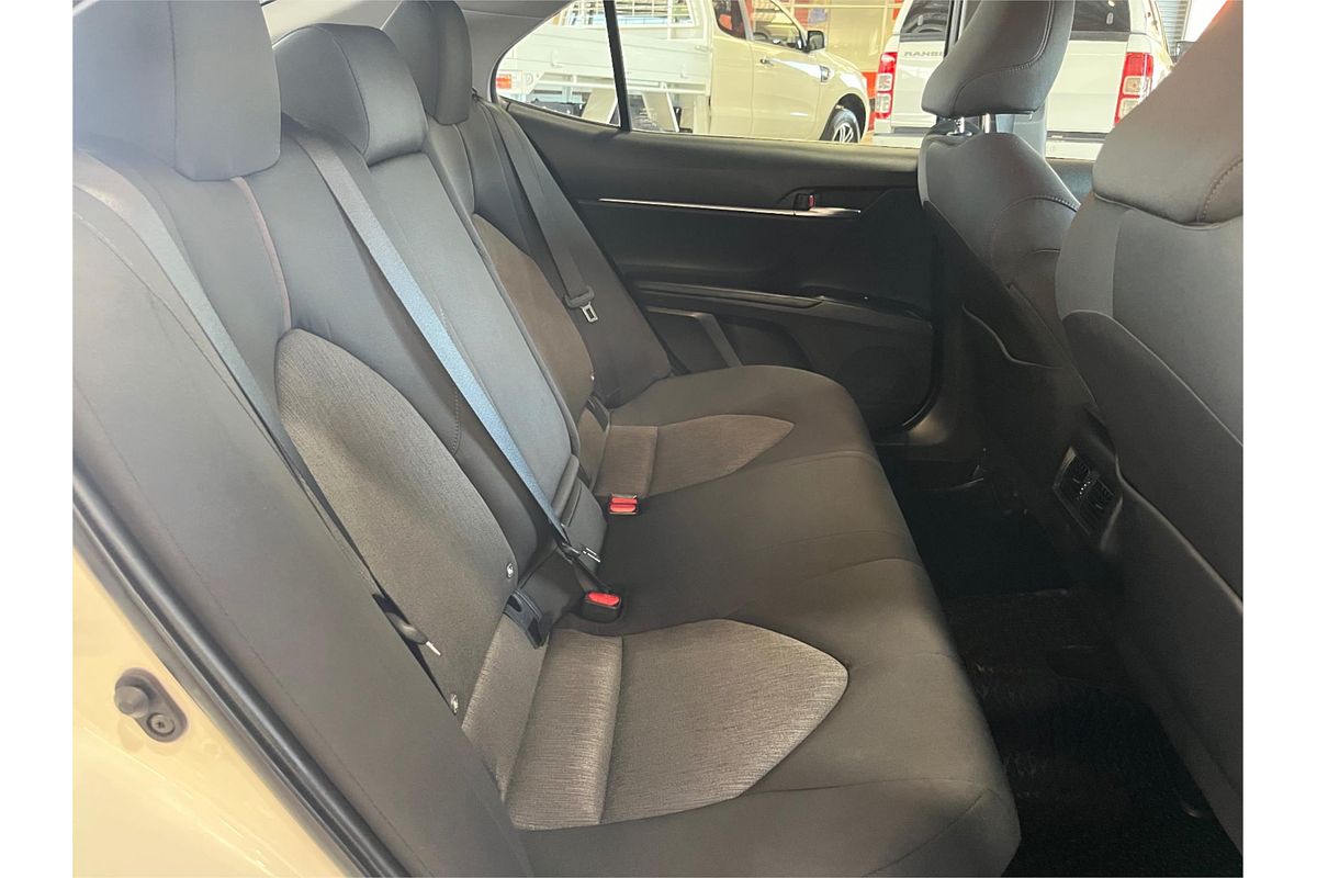 2018 Toyota Camry Ascent AXVH71R