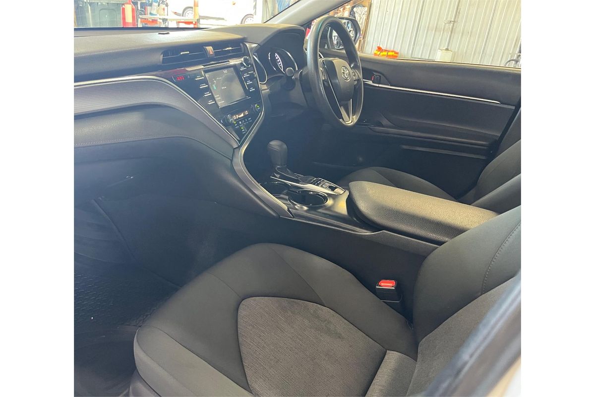 2018 Toyota Camry Ascent AXVH71R