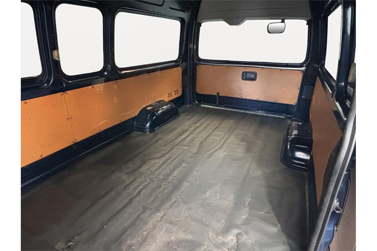 2013 Toyota Hiace Super Long High Roof DX 4WD