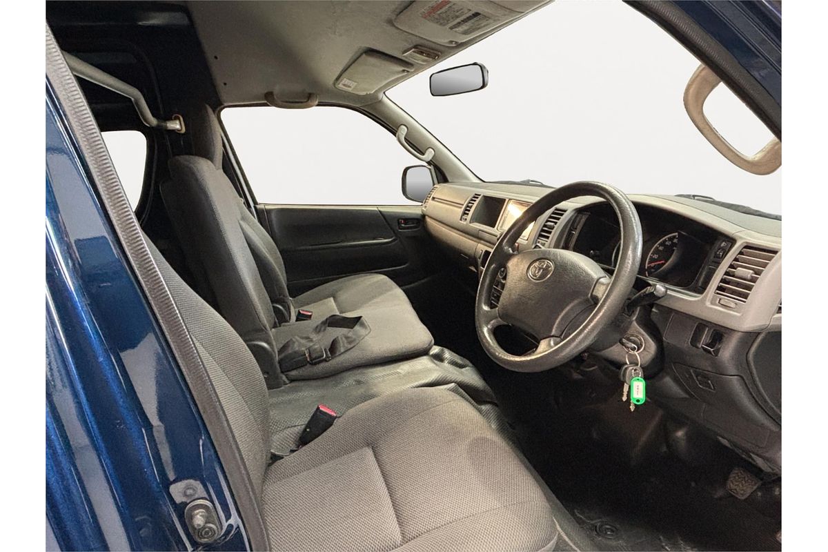 2013 Toyota Hiace Super Long High Roof DX 4WD