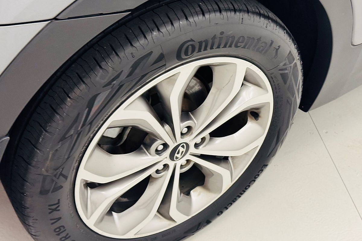 2013 Hyundai Santa Fe Highlander DM