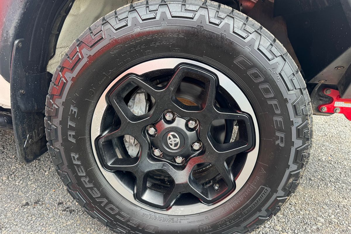 2019 Toyota Hilux Rugged X GUN126R 4X4