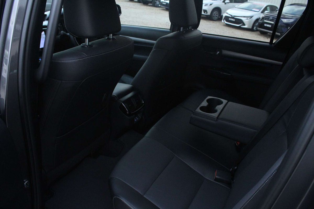 2024 Toyota Hilux Rogue 48V GUN126R 4X4