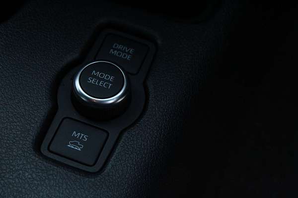 2024 Toyota Hilux Rogue 48V GUN126R 4X4