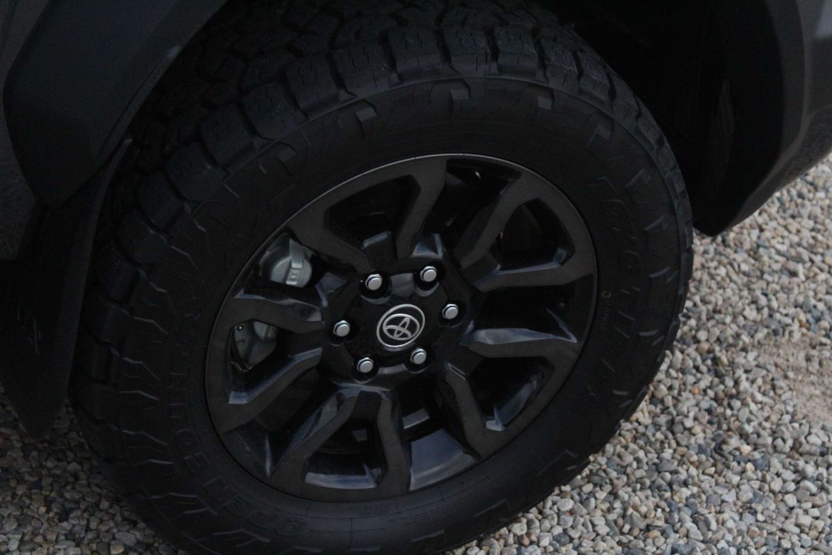 2024 Toyota Hilux Rogue 48V GUN126R 4X4