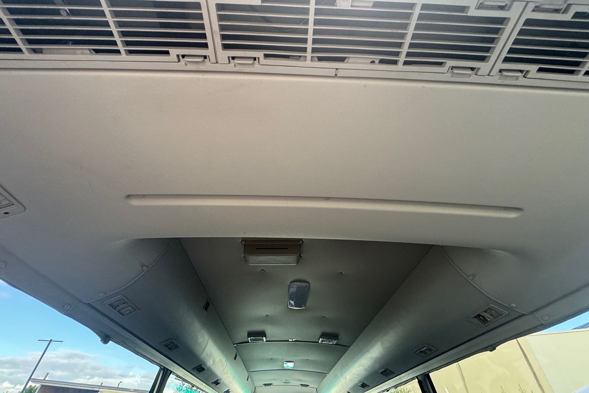 2017 Mitsubishi ROSA DELUXE BE600