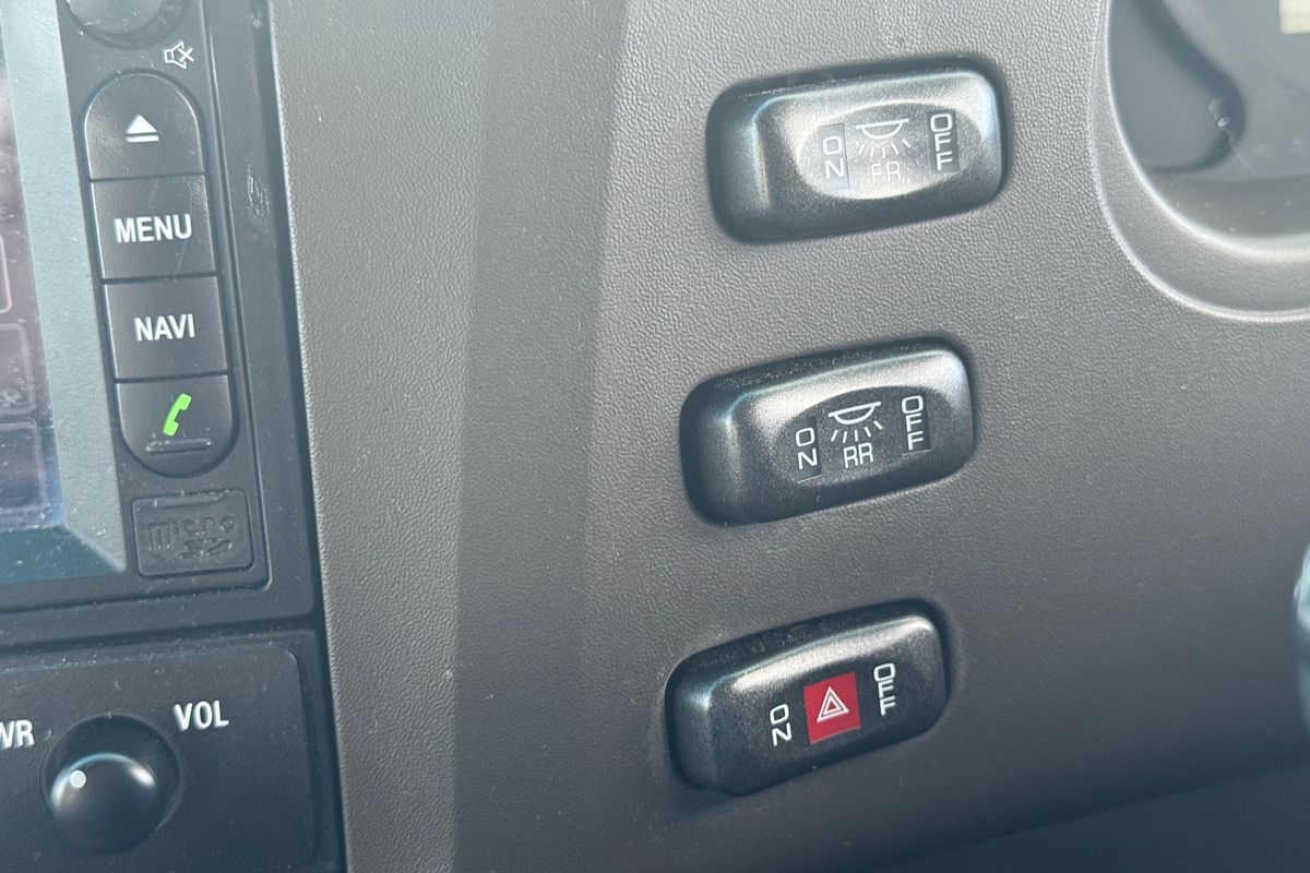 2017 Mitsubishi ROSA DELUXE BE600