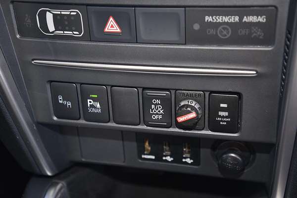 2021 Mitsubishi Triton GLS MR 4X4