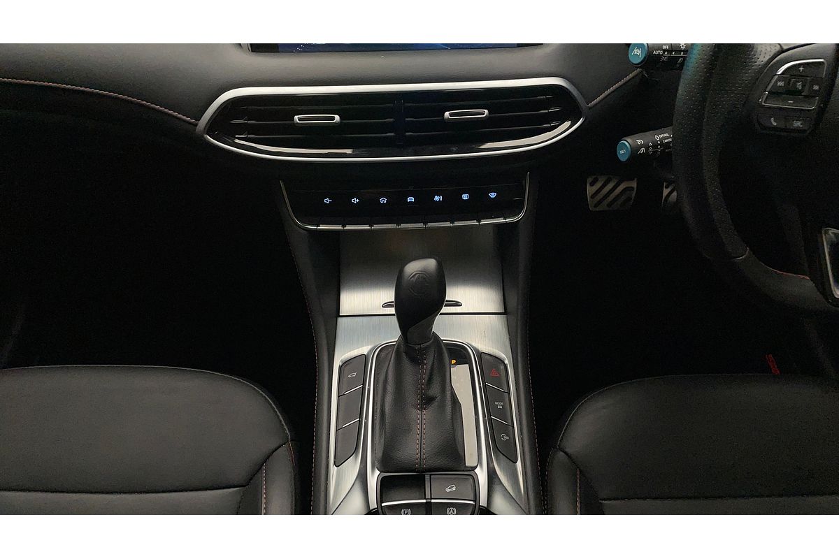 2022 MG HS Essence SAS23