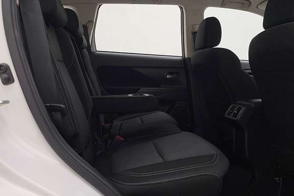 2021 Mitsubishi Outlander ES ZL